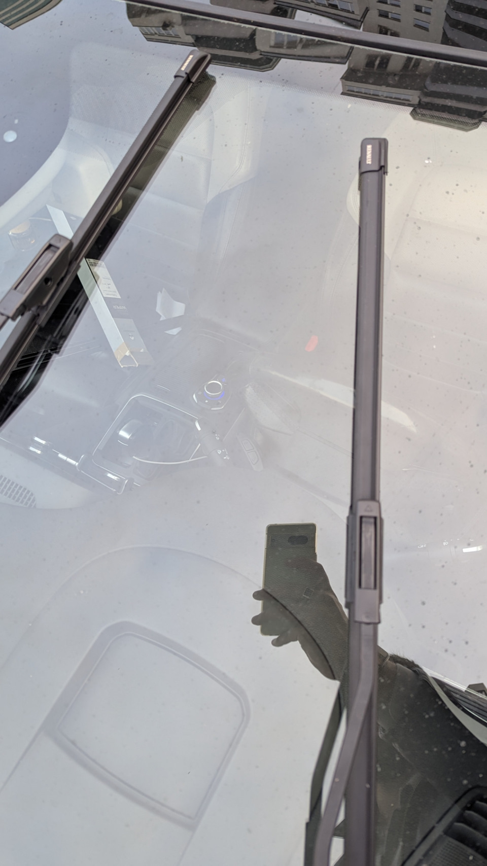 288905565R — Renault Talisman. Found on photo: 288905565R