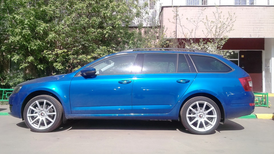 Yamato Segun Asikaga Takauji 18 8J ET 43 — Skoda Octavia Combi A7 Mk3