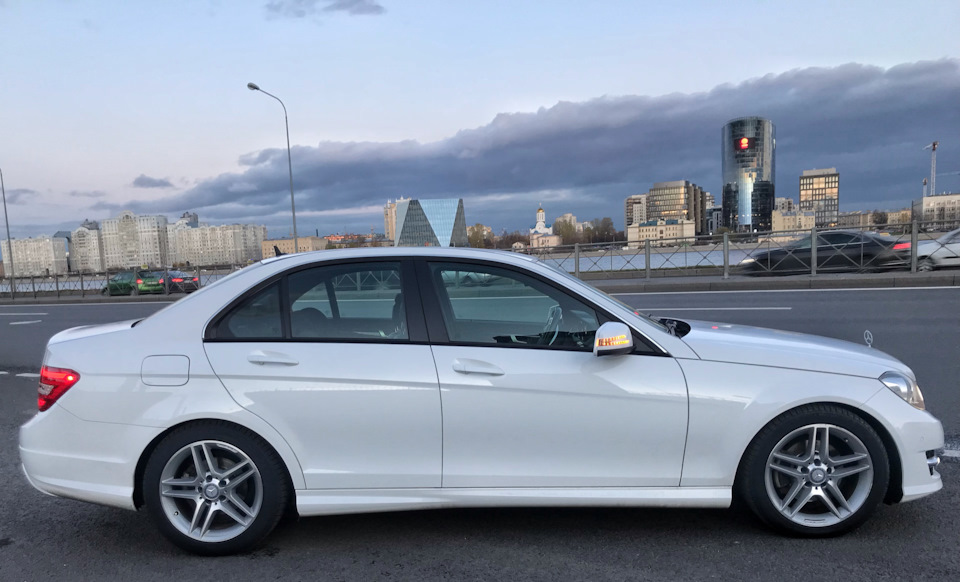 зимние, надеюсь шины видно, уже темнеет рано не успел нормально снять. — Mercedes-Benz C-Class (W204)