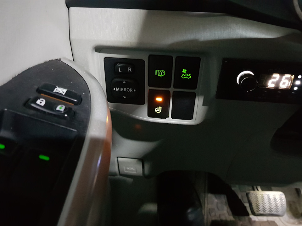 Фото в бортжурнале Toyota Prius (30)
