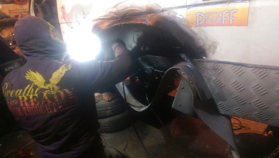 Фото в бортжурнале Nissan Terrano I