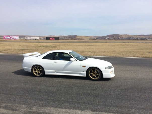 Фото в бортжурнале Nissan Skyline (R33 Series 2)