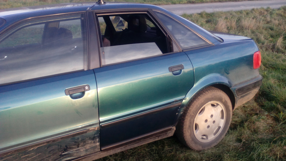 Фото в бортжурнале Audi 80 (B4)