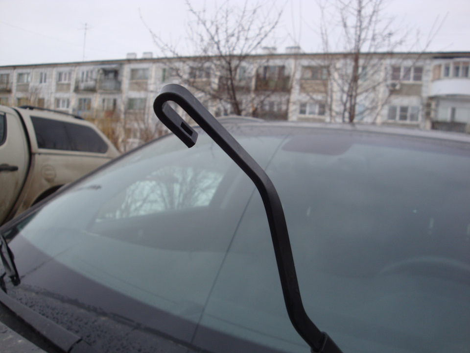 Крючок). — Hyundai Tucson (TL)