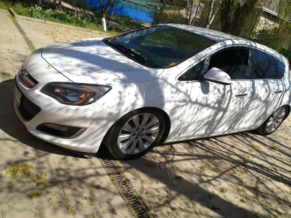 Пришла весна) — Opel Astra J