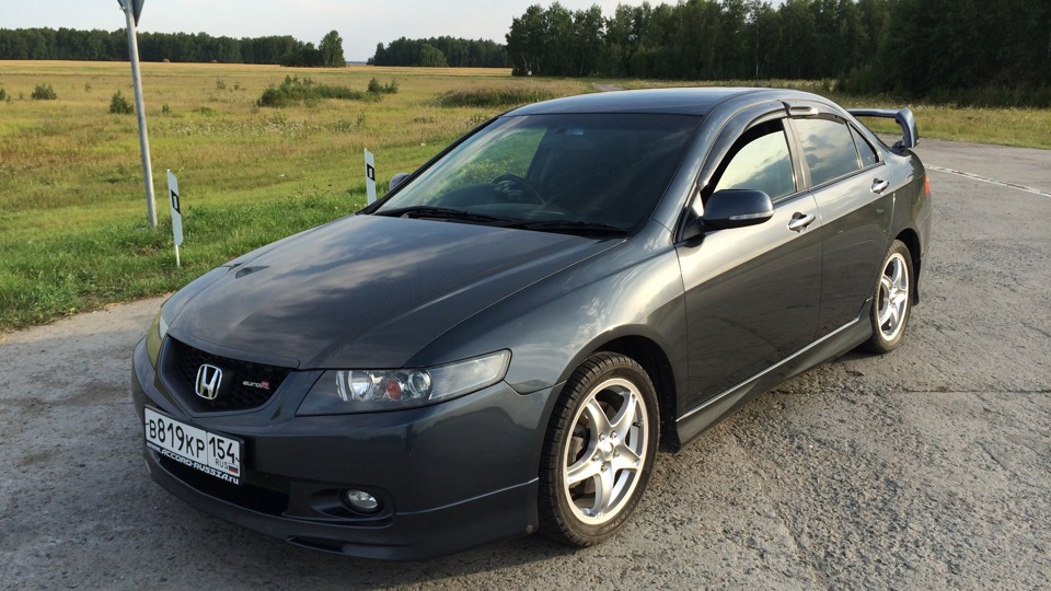 Honda Accord Euro R