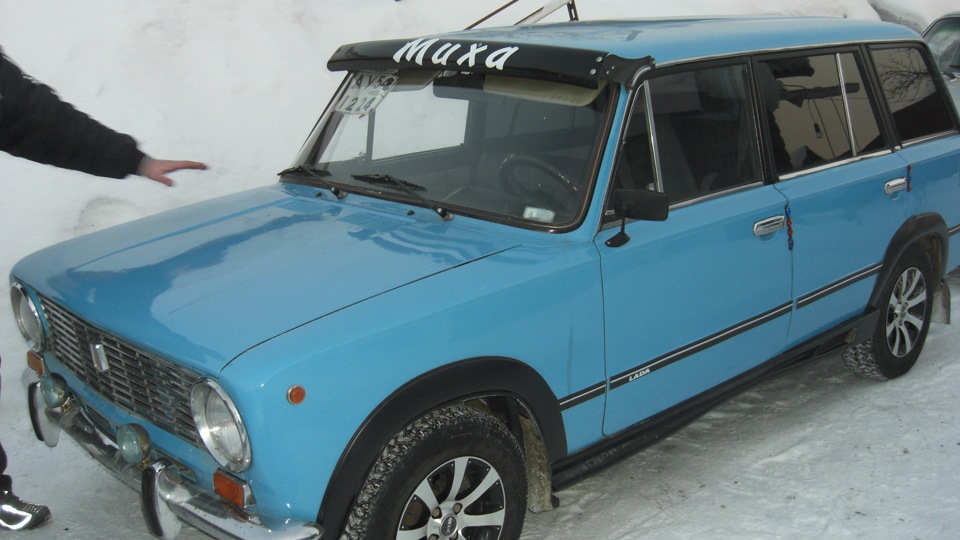 Lada 2102 голубая адриатика