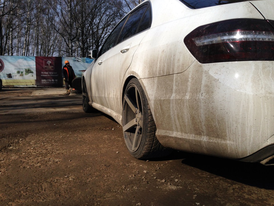 Фото в бортжурнале Mercedes-Benz E-Class (W212)
