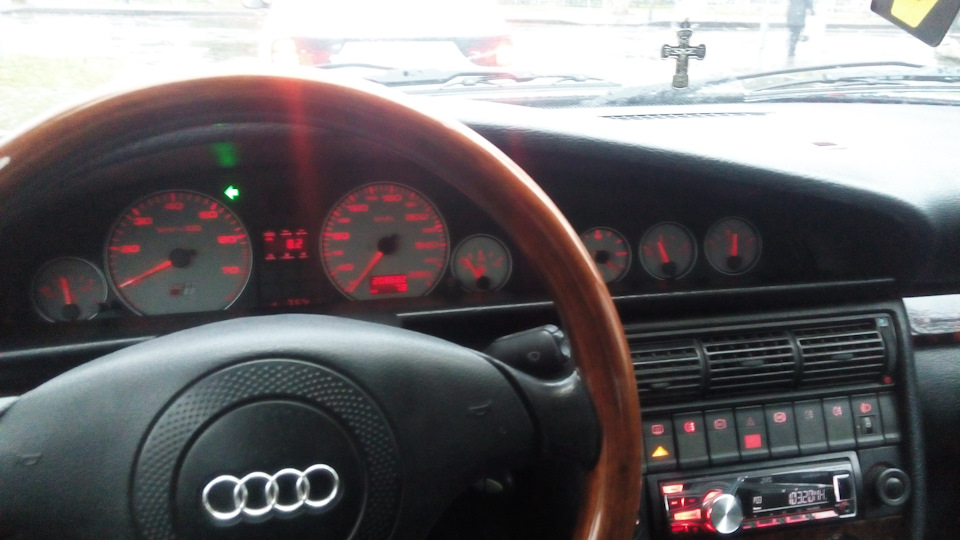 Фото в бортжурнале Audi 100 (C4)