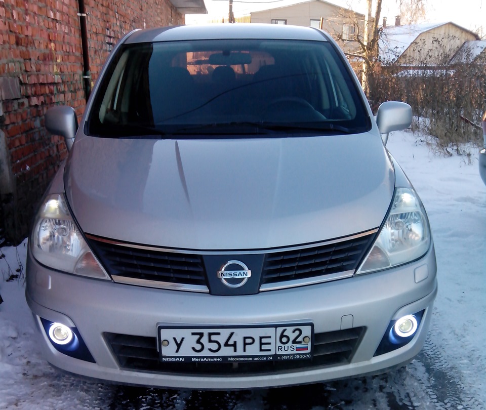Фото в бортжурнале Nissan Tiida (1G)