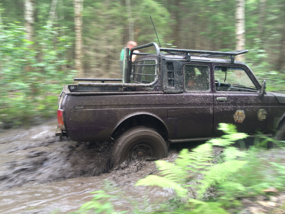 проплыли — Lada 2329
