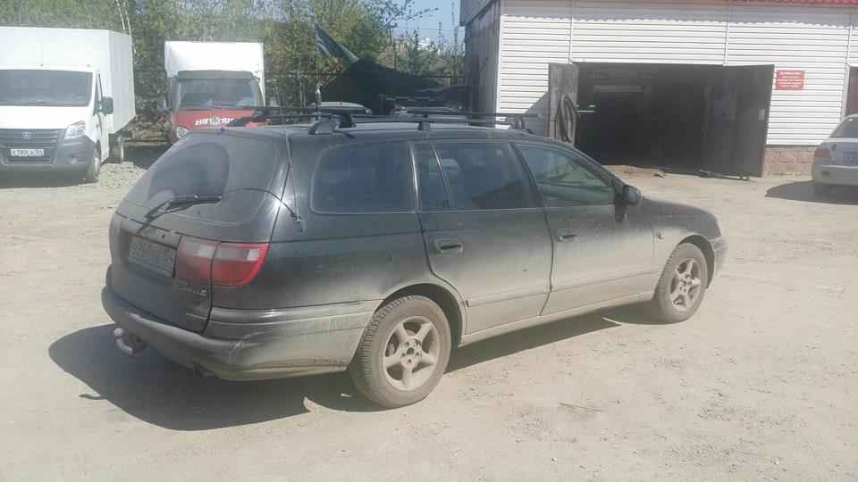 результат — Toyota Carina E