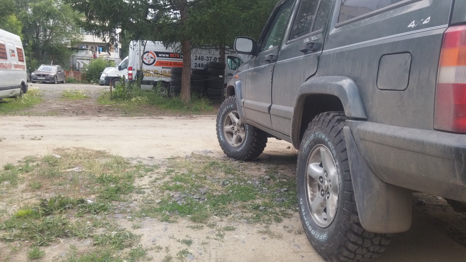 Фото в бортжурнале Jeep Cherokee (XJ)