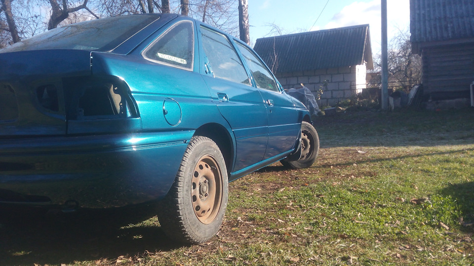 задддок — Ford Escort Mk5
