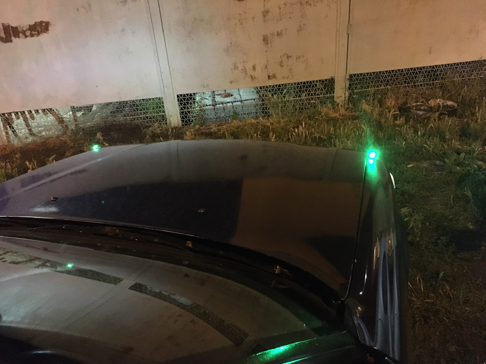 Фото опять же не передаст, но как по мне оттенок тот что нужен — Toyota Mark II (80)