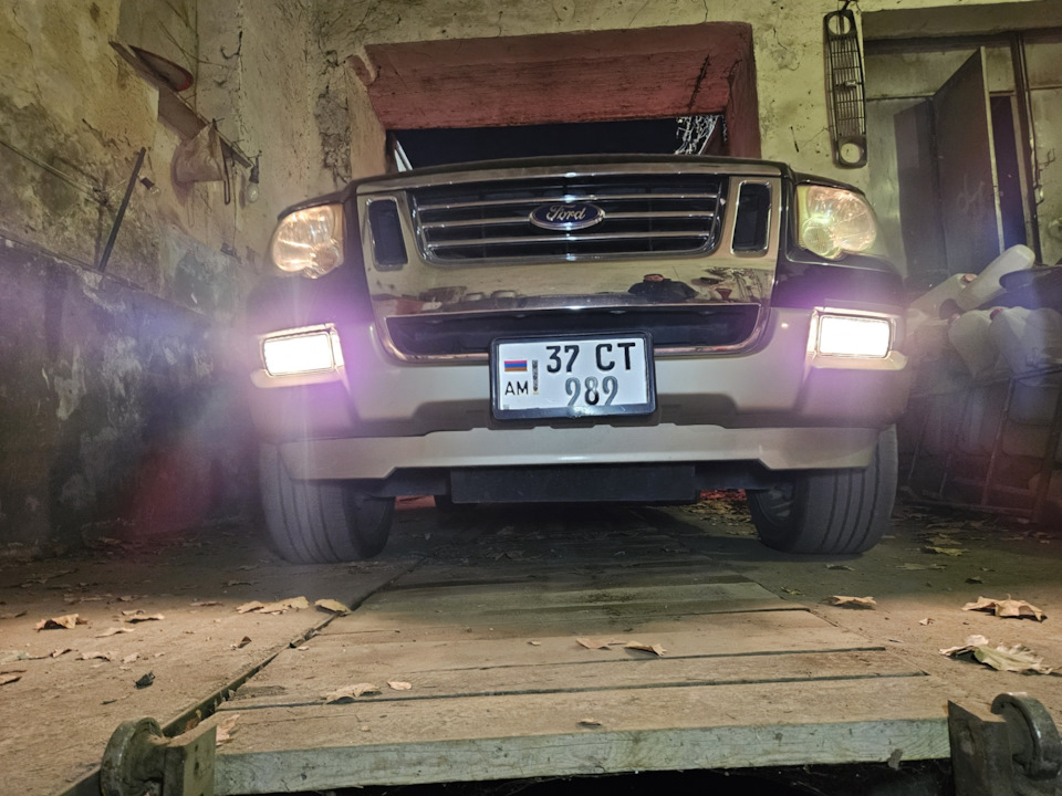Фото в бортжурнале Ford Explorer (4G)