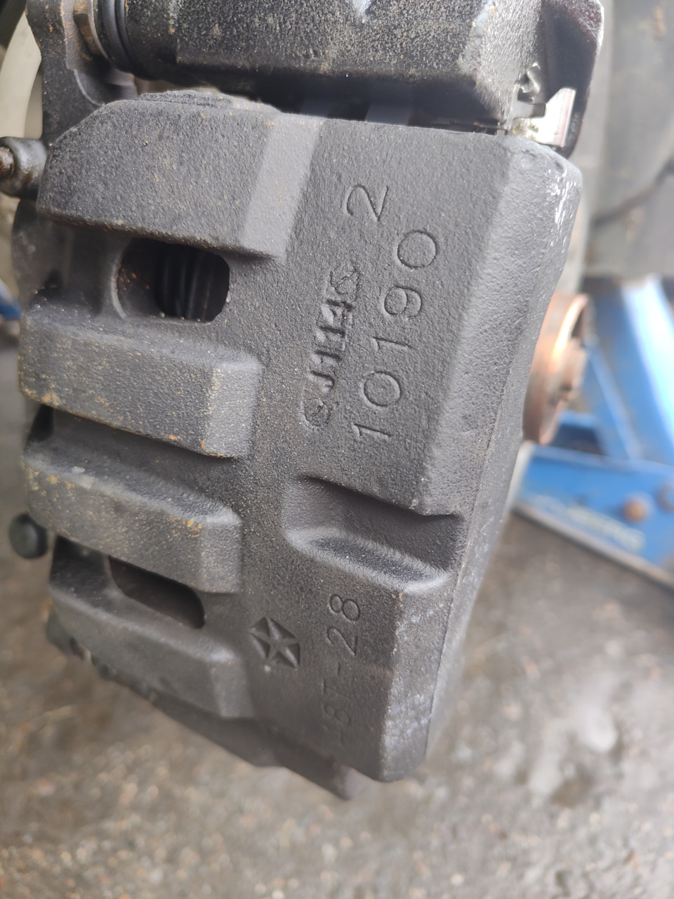 Фото в бортжурнале Jeep Cherokee (KL)
