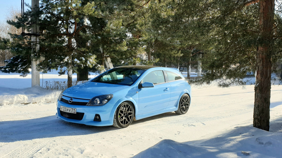 Opel Astra OPC Смурфик