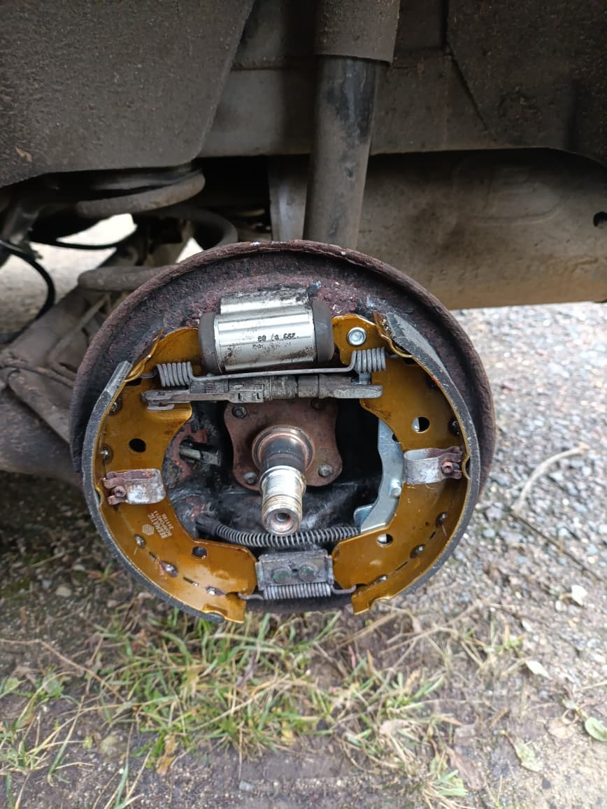 Фото в бортжурнале Nissan Note (1G)