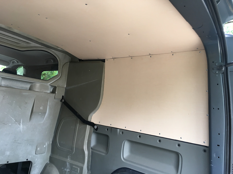 Фото в бортжурнале Renault Trafic (2G)