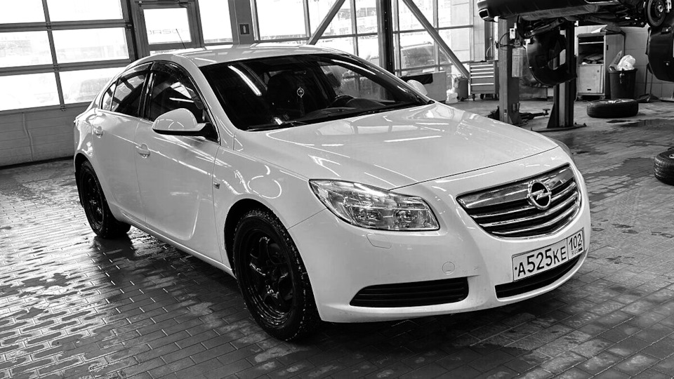 Opel Insignia Белая галоша