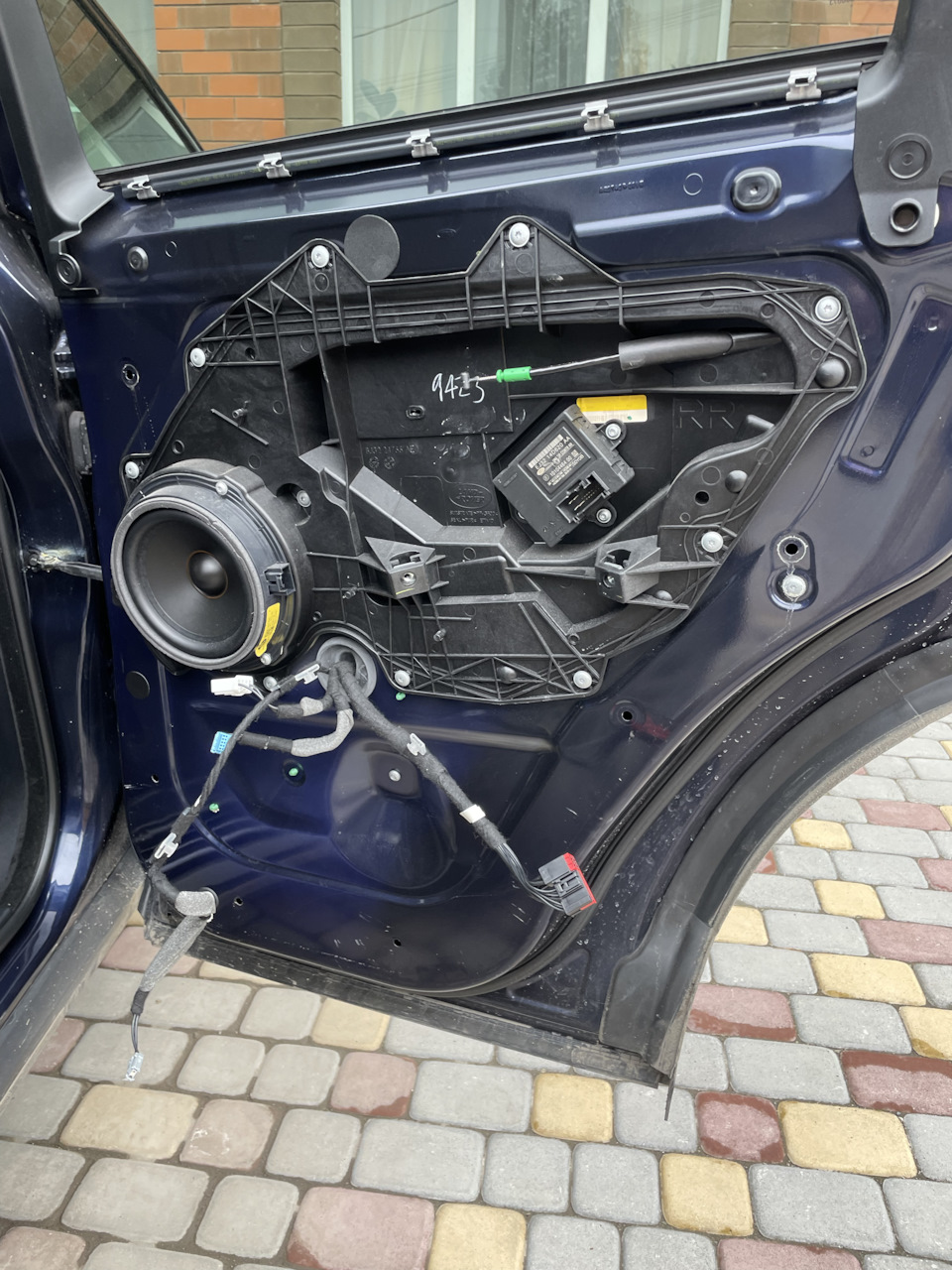 Разбираю дверь… — Land Rover Range Rover Evoque (1G)