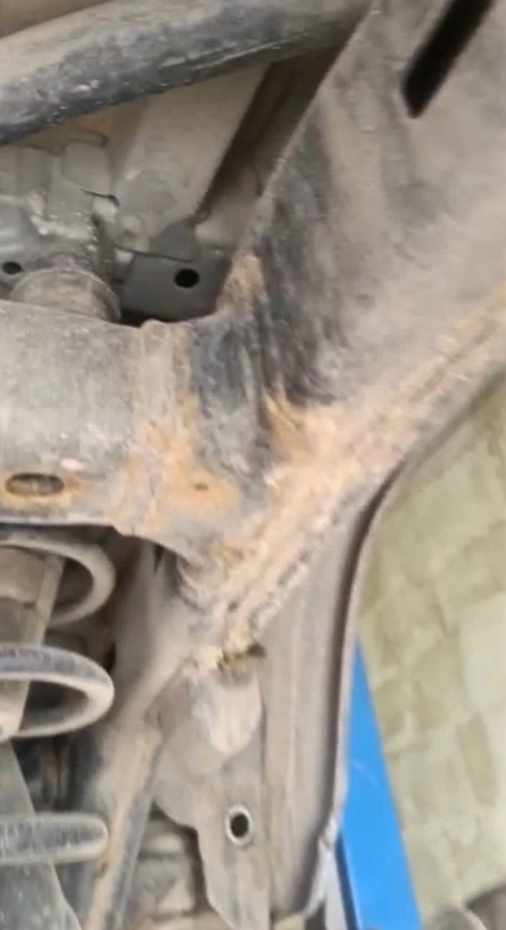 Фото в бортжурнале Toyota Land Cruiser 200