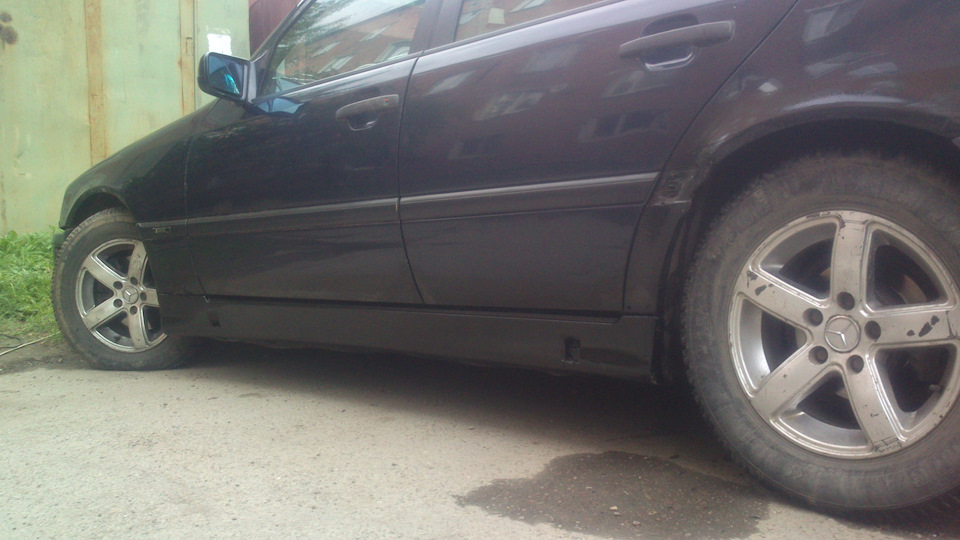 2 — Mercedes-Benz C-Class (W202)