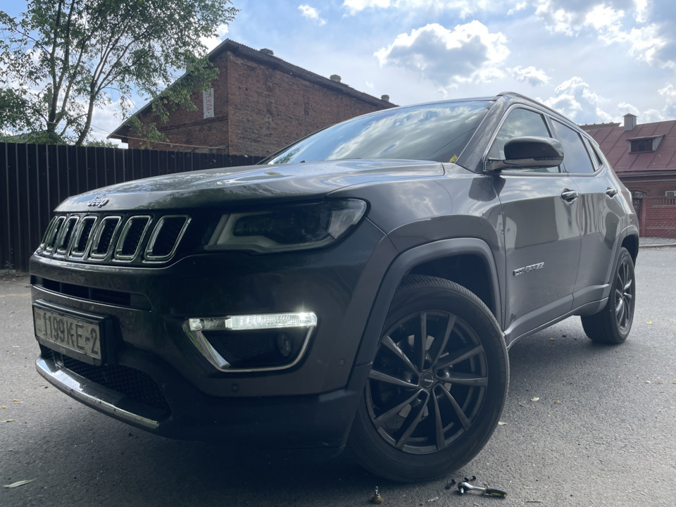 Фото в бортжурнале Jeep Compass (2G)