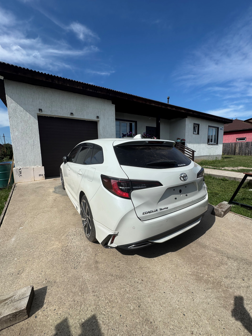 Дома — Toyota Corolla Touring