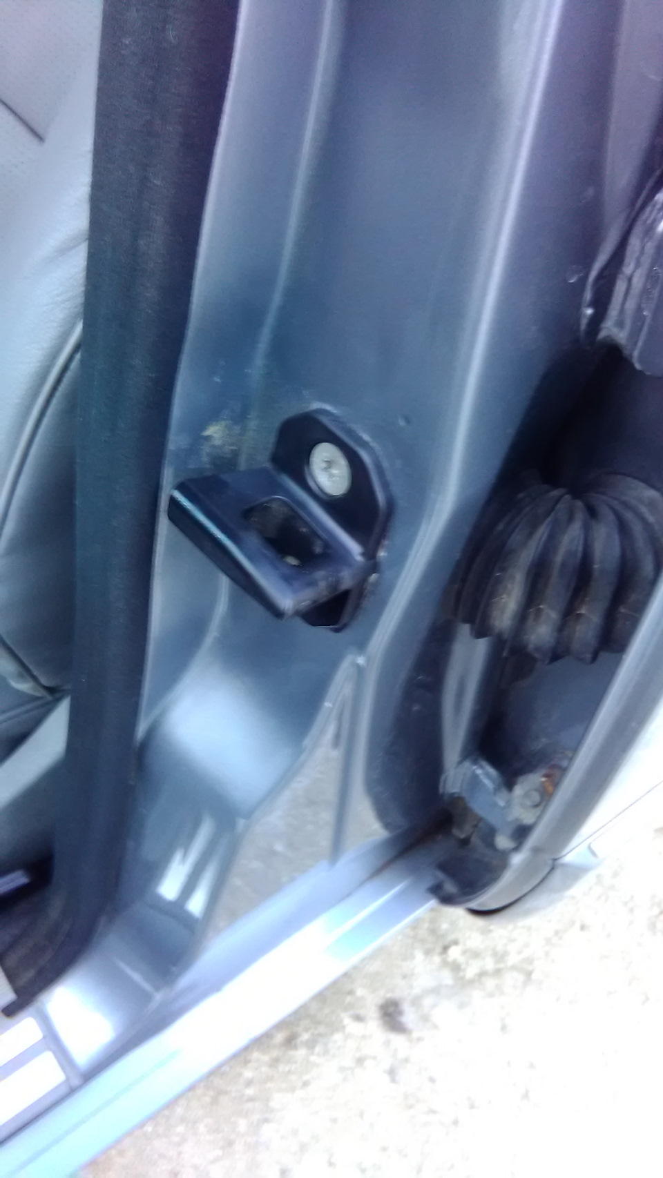 Photo from the logbook Mercedes-Benz E-Class Estate (S124)