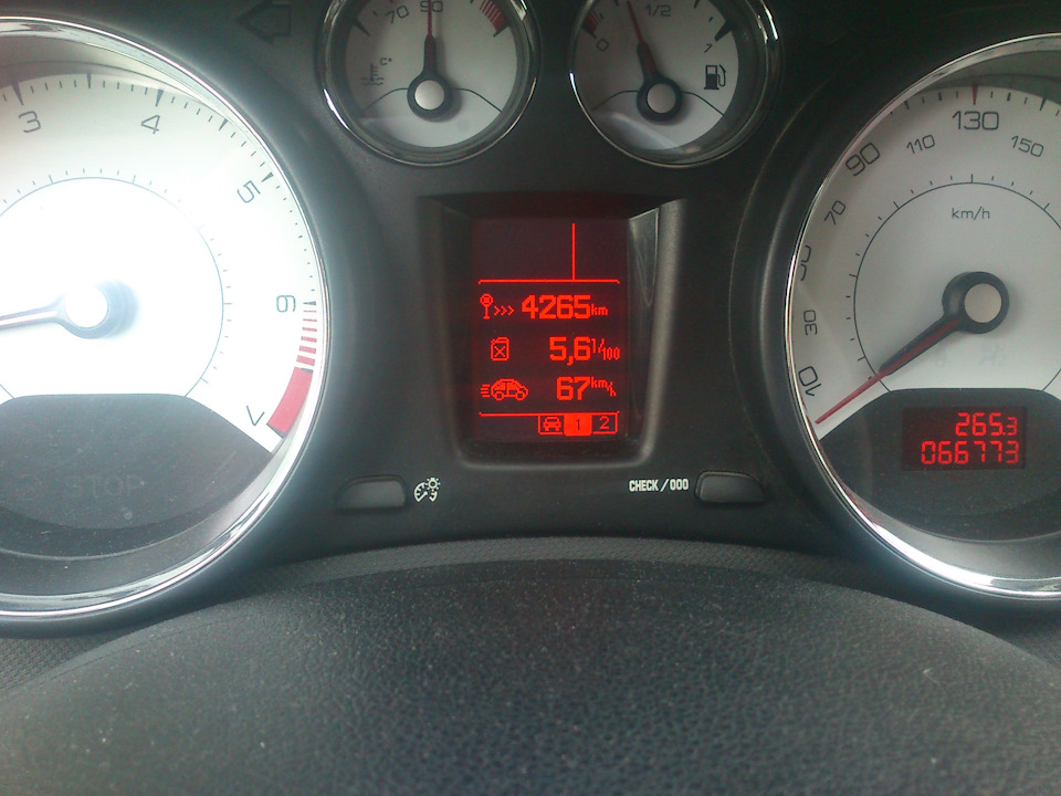 Фото в бортжурнале Peugeot 408 (1G)