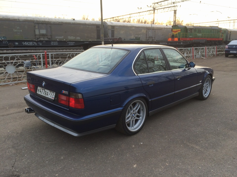 Фото в бортжурнале BMW M5 (E34)