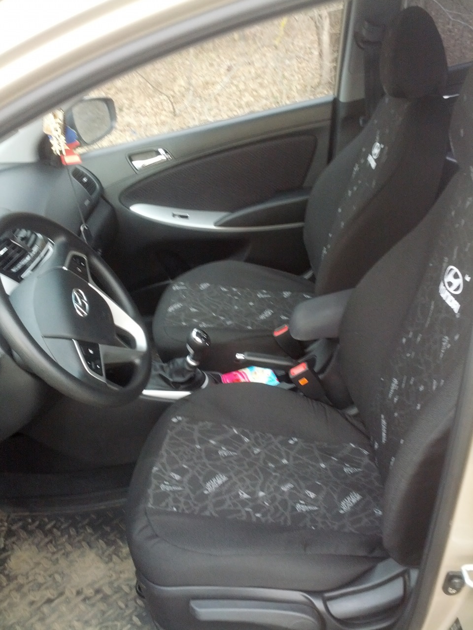 Фото в бортжурнале Hyundai Solaris (1G)