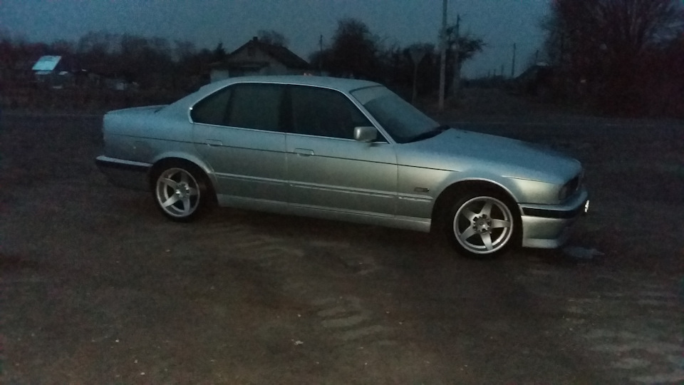 Фото в бортжурнале BMW 5 series (E34)