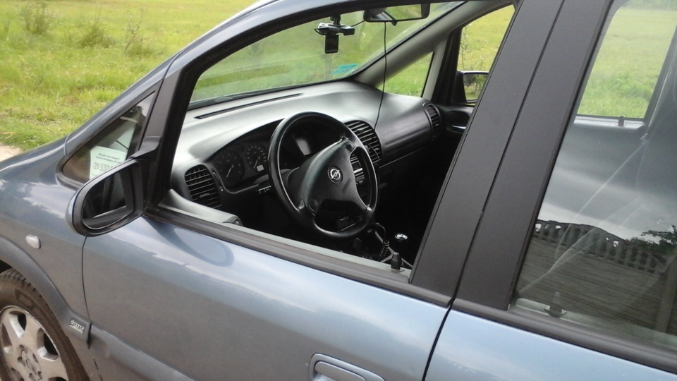 Opel Zafira Z 18 XE Elegance