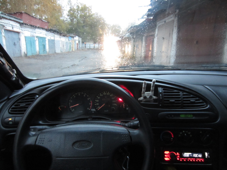 Фото в бортжурнале Ford Mondeo I