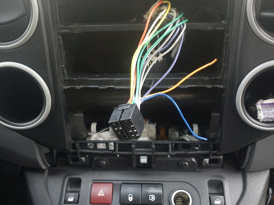 Фото в бортжурнале Citroen Berlingo (2G)