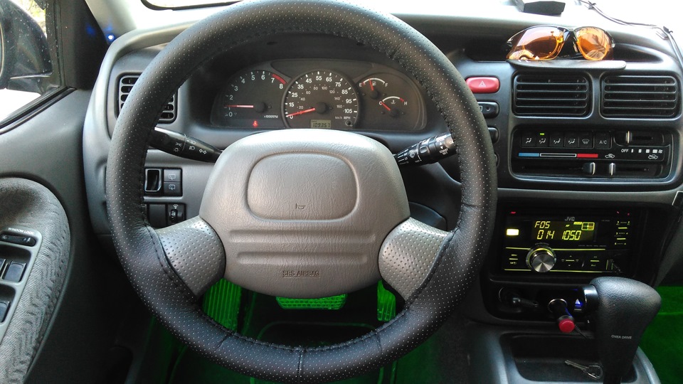 2 — Suzuki Grand Vitara (1G)