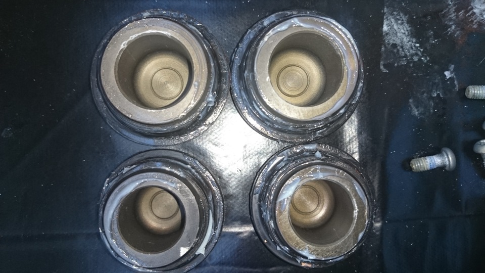 Фото в бортжурнале Citroen C4 (2G)