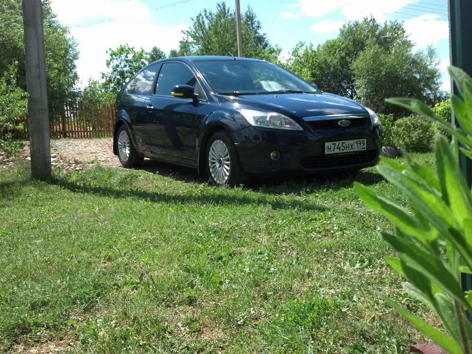 1 — Ford Focus Hatchback II