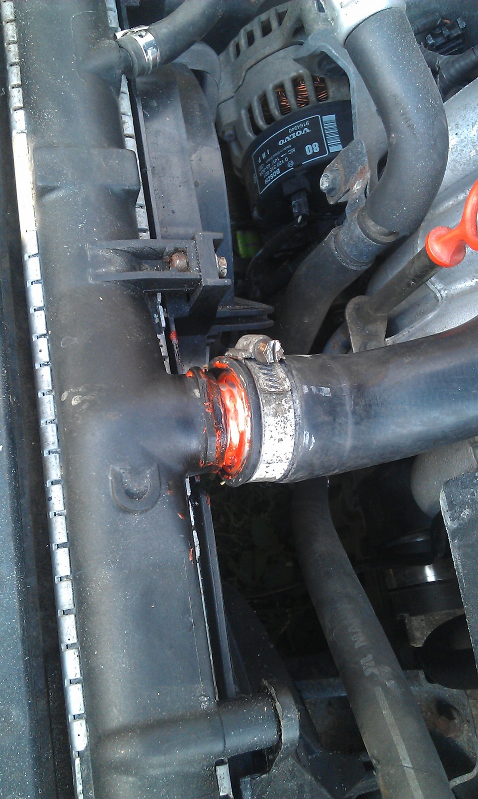 Photo from the logbook Volvo V40 (1G). Found on photo: 9164940