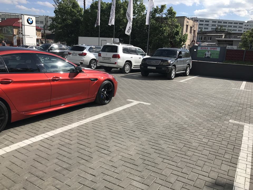 Фото в бортжурнале Lexus LX (UZJ100)