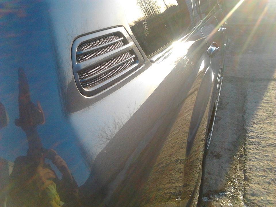 Фото в бортжурнале Lexus LX (UZJ100)