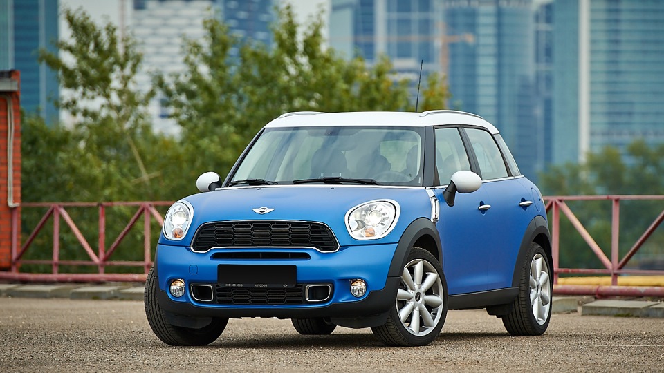 MINI Countryman Синяк