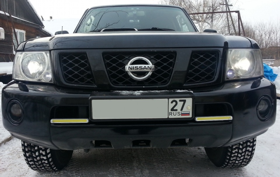 Ближний свет фар включен, ДХО выключены автоматически — Nissan Patrol GR II (Y61)