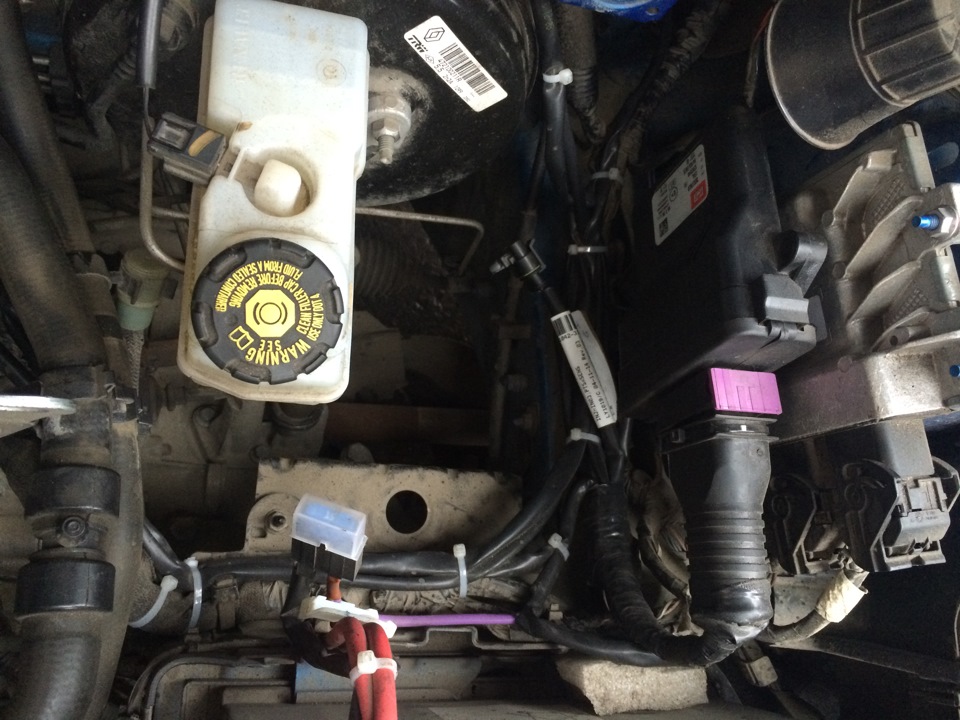 Фото в бортжурнале Renault Logan (2G)
