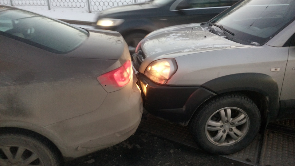 Фото в бортжурнале Hyundai Tucson (JM)
