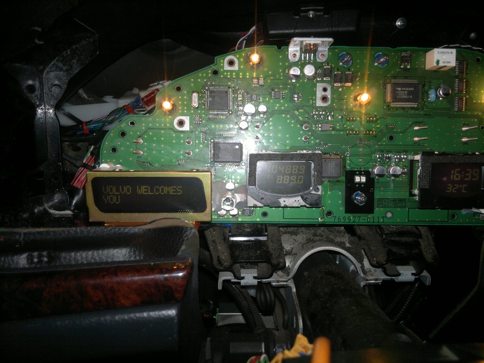 Фото в бортжурнале Volvo S80 (1G)