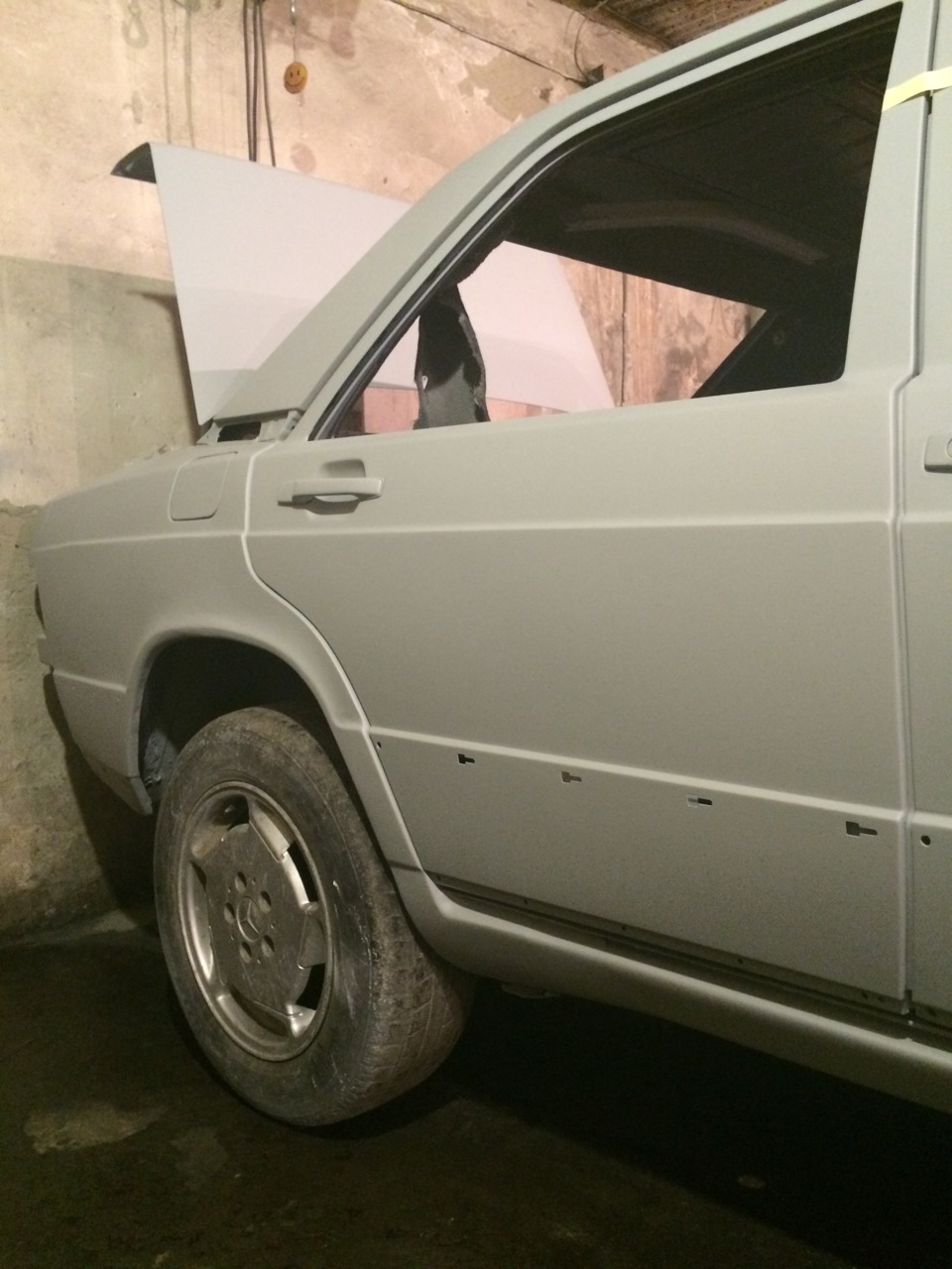 Фото в бортжурнале Mercedes-Benz 190 (W201)